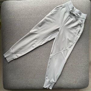 Lululemon Metro Miles Jogger Track Pants Size 0